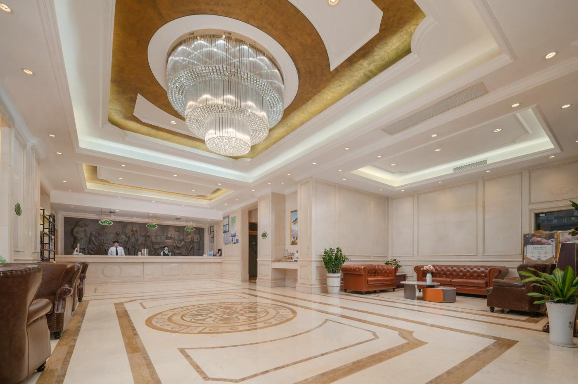 Vienna Hotel Shenzhen Fuyong Subway Station Экстерьер фото