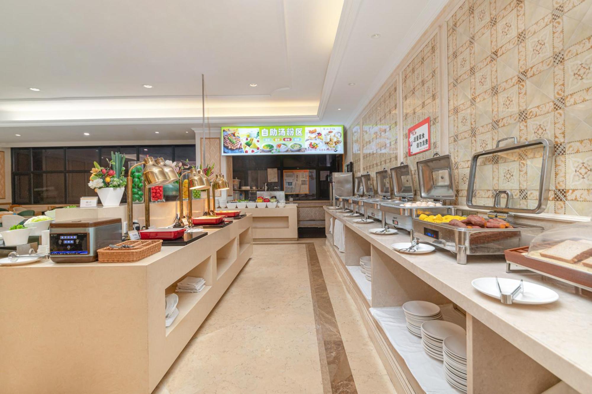 Vienna Hotel Shenzhen Fuyong Subway Station Экстерьер фото