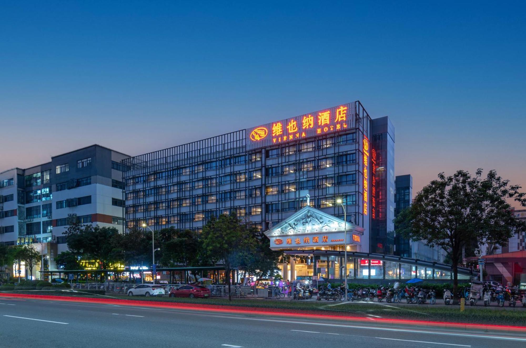 Vienna Hotel Shenzhen Fuyong Subway Station Экстерьер фото
